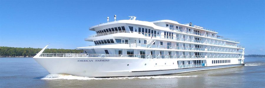 American river cruise ship on the Ohio River